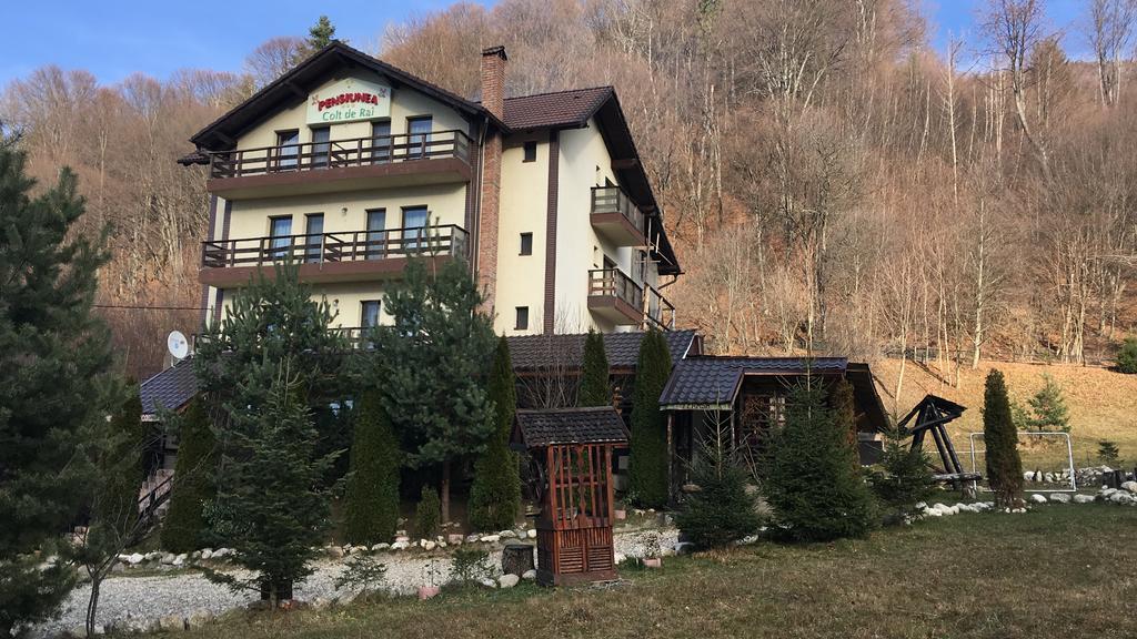 Vila Colt De Rai Hotel Rîşnov Kültér fotó